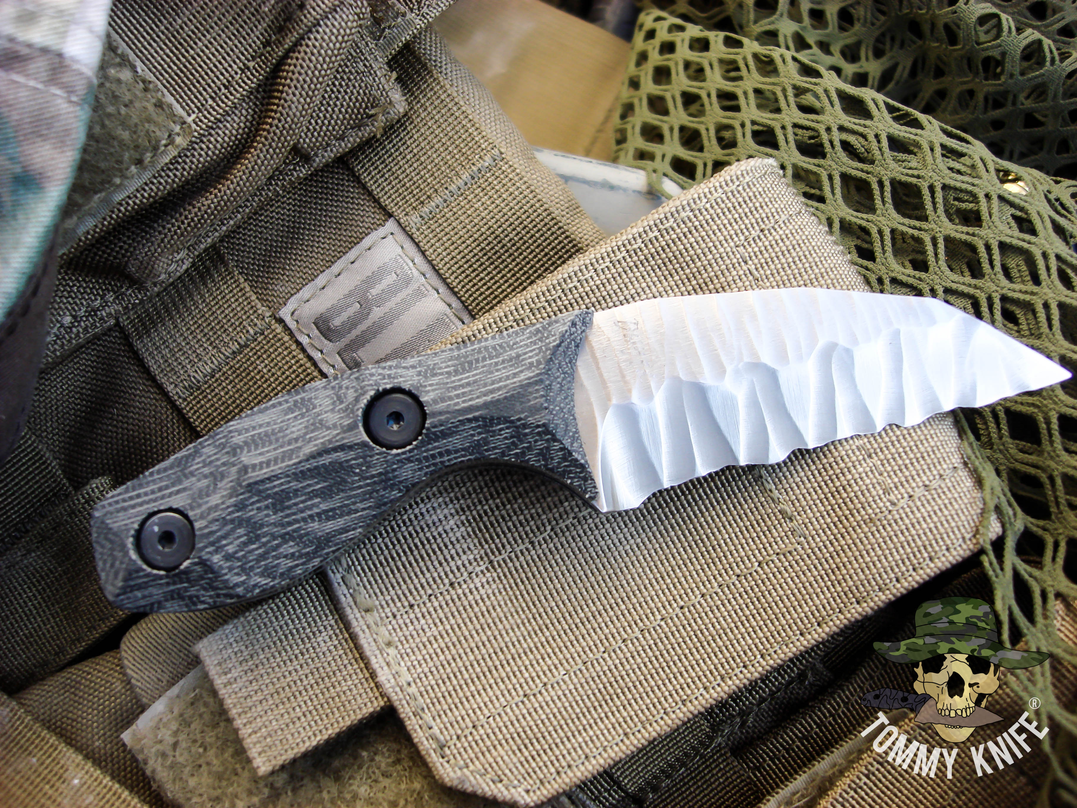 Tommy Knife® Juliett - Sculpted Blade with Micarta Caveman Grip