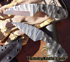Tommy Knife® Hotel - Sculpted Blades with G10 Caveman Grips